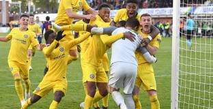 Челси и Порто ще играят във финала на Юношеската лига на УЕФА