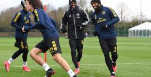 Арсенал се връща към тренировки във вторник