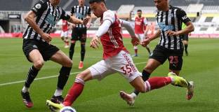 Нюкасъл - Арсенал 0:2 