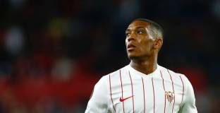  Мончи не изключи Севиля да купи Марсиал 