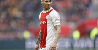  Агентът на Антони пристигна в Манчестър