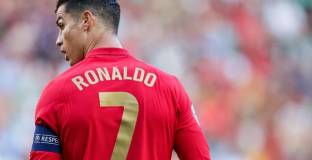 Мендеш преговаря със Спортинг за Роналдо 