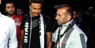  Деле Али премина в Бешикташ