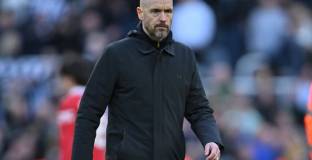  Невил: Ман Юнайтед подведе Тен Хаг през януари