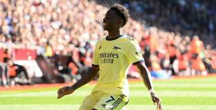  Арсенал готви нов договор за Сака