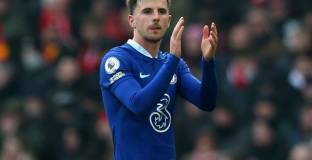 Челси преустанови преговорите с Маунт