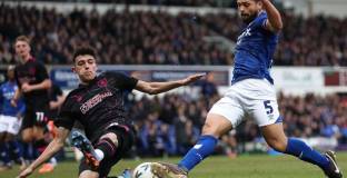 Ипсуич Таун - Бърнли 0:0 