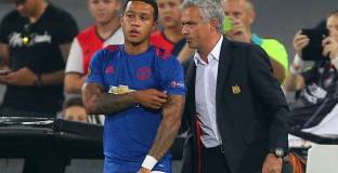 Депай обвини Моуриньо за провала си в Ман Юнайтед