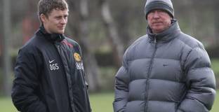 Сър Алекс посети базата на Юнайтед преди мача с Ливърпул 