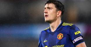   Фърдинанд: На Магуайър му провървя да остане на терена