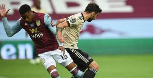  Шмайхел разкритикува рефера на Астън Вила - Ман Юнайтед