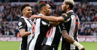 Нюкасъл - Брентфорд 3:3 