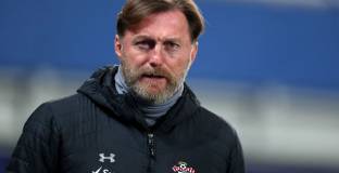 Хазенхютъл е верен на Саутхемптън