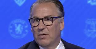  Мърсън: Ман Юнайтед е на милиони мили от топ 4 