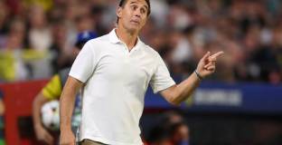 Уулвс ще се върне за Лопетеги