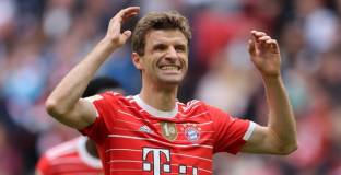   Мюлер се изравни с Кан