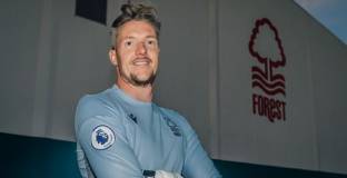 Нотингам подписа с Хенеси