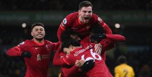 Ливърпул удари Уулвс в 95-ата минута (видео)