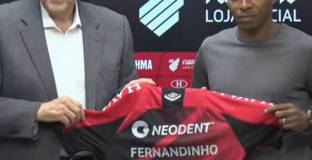   Фернандиньо се завърна в Атлетико Паранаенсе 