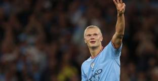  Холанд се нареди до Райт, Дрогба, Рууни, Анри, Кейн и Фърдинанд