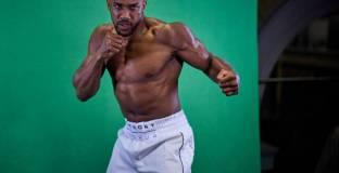 Джошуа ще се бие срещу французин