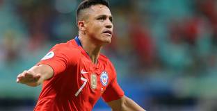 Рома и Юнайтед преговарят за Санчес