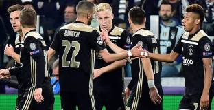 Реал Мадрид започна преговори за Ван де Бек