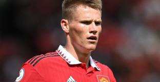  Два клуба се интересуват от Мактоминей 