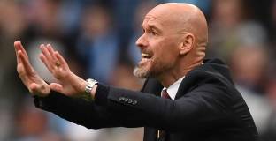 Тен Хаг забрани на три медии да присъстват на пресконференцията му