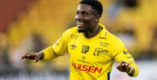 Лудогорец в конкуренция с англичани за халф?