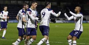 Уикъмб - Тотнъм 1:4 