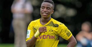 17-годишен ще замени Ройс на Световното