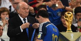 Блатер: Днешният Меси е заспал, пуснал си е брада като някакъв дядо 