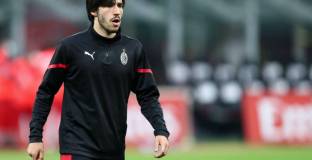 Милан иска да отсрочи покупката на Тонали