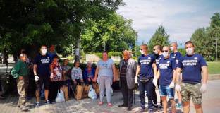 Левскари и локомотивци се обединиха в съвместна кауза