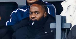 Фейенорд ще тренира в Белгия заради Рахим Стърлинг