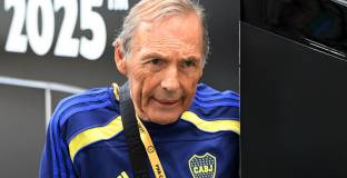 Почина старши-треньорът на Бока Хуниорс 