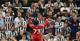 Ливърпул трудно сломи десет от Нюкасъл