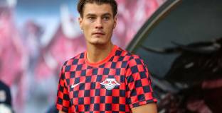 Патрик Шик иска да се изпробва във Висшата лига