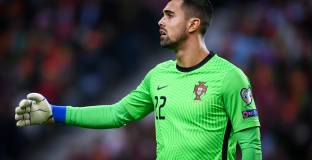 Ман Юнайтед ще трябва да плати 65 млн. за Коща