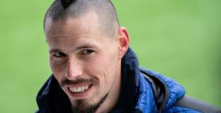 Хамшик прекрати кариерата си