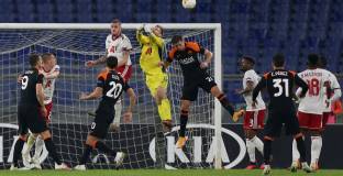 Бусато и Ману попаднаха в Идеален отбор на кръга в Лига Европа