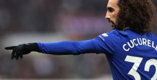 Челси стигна до 2 точки под върха