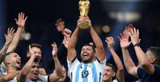 Агуеро: Пих много при празнуването