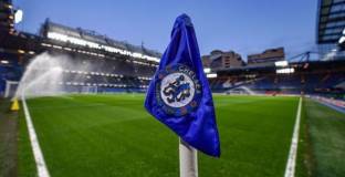 Челси оттегли искането си за мач без зрители