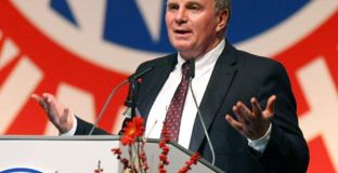 Хьонес: Нито един клуб в света няма парите на Байерн 