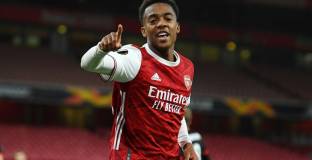 Арсенал - Дъндолк 3:0 