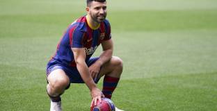 Агуеро ще премине курс по лечение със стволови клетки