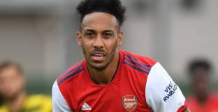 Фърдинанд: Арсенал ще тръгне, ако Обамеянг започне да вкарва