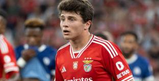 Арсенал, Ливърпул и Ман Юнайтед контактуват с Жоао Невеш